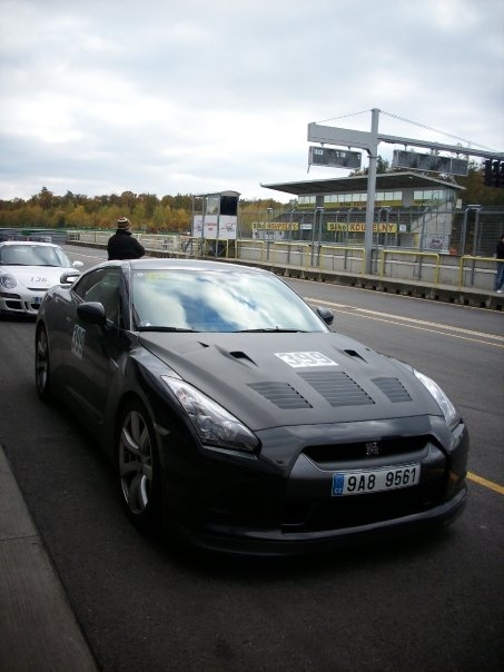 Nissan GTR